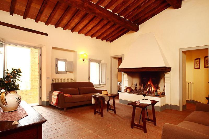 Agriturismo Podere La Casa Montalcino Luaran gambar